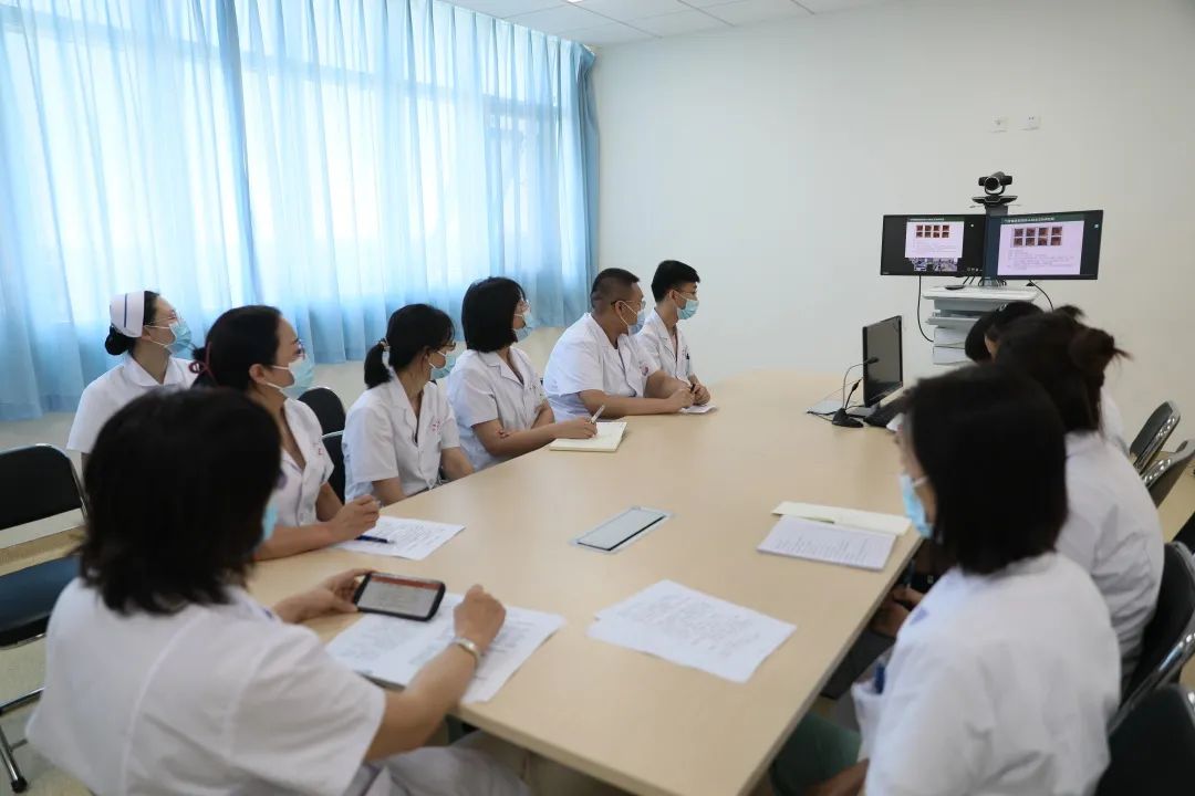 全省首家！中國醫(yī)科大學附屬第一醫(yī)院專家來“查房”，家門口享國內優(yōu)質醫(yī)療資源！(圖4)